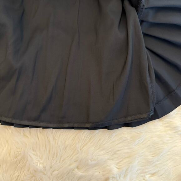 Express Design Studio Black Pleated Hem Dress 0 NWOT - Picture 3 of 9